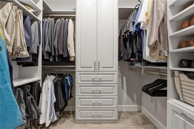 9025 Etching Overlook, Johns Creek, GA 30097