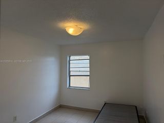 6820 W Flagler St 212, Miami, FL 33144