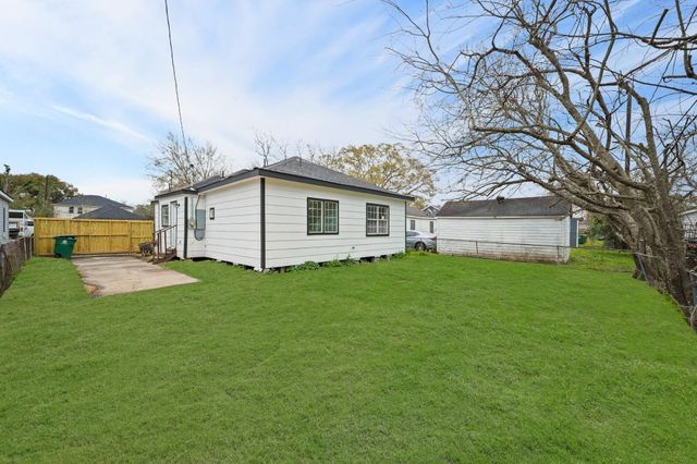 3430 Seabrook Street, Houston, TX 77021
