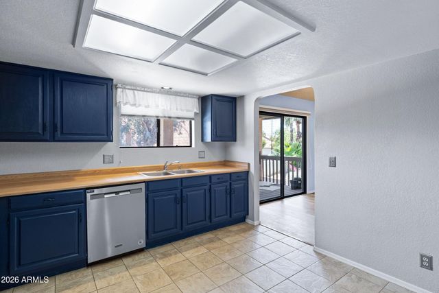 1201 W SAND HILLS Court, Gilbert, AZ 85233