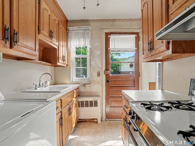 264 Texas Avenue 264, Bridgeport, CT 06610