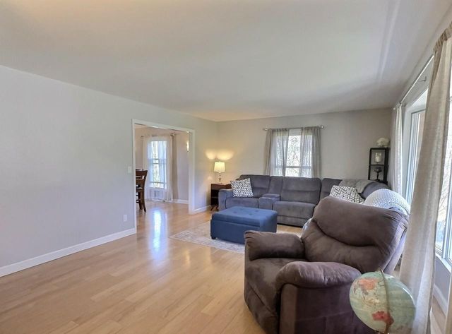 1785 CROWN DRIVE, Oshkosh, WI 54904
