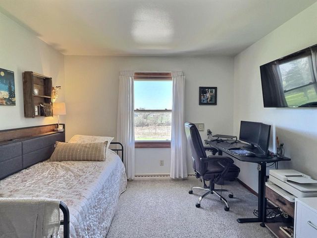 1785 CROWN DRIVE, Oshkosh, WI 54904