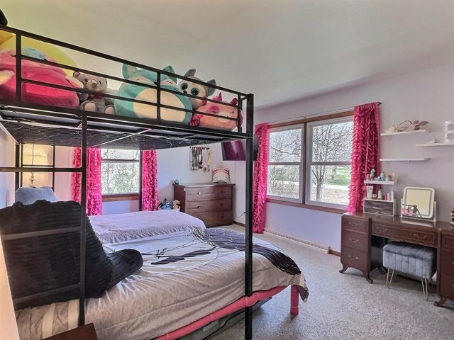 1785 CROWN DRIVE, Oshkosh, WI 54904