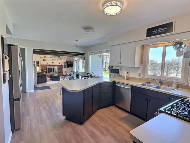 1785 CROWN DRIVE, Oshkosh, WI 54904