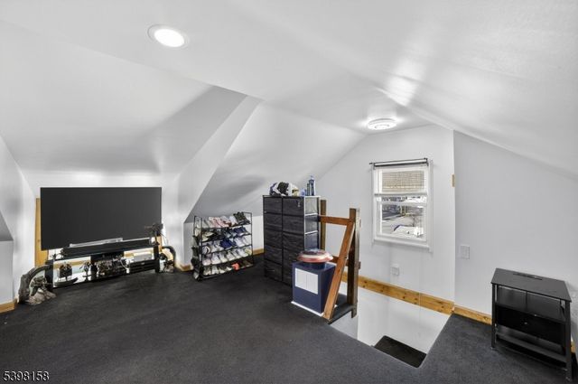 121 Myrtle St, Roselle Boro, NJ 07203