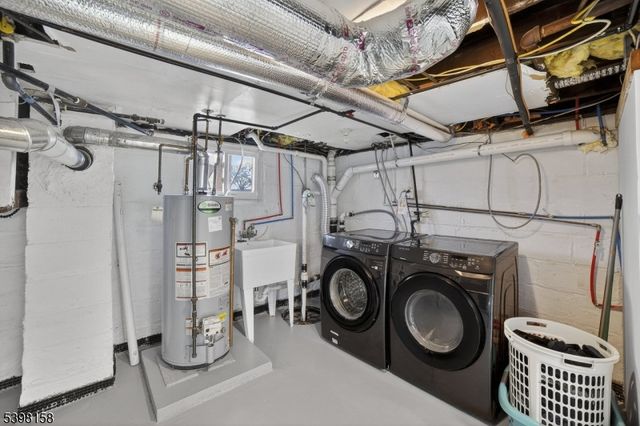 121 Myrtle St, Roselle Boro, NJ 07203