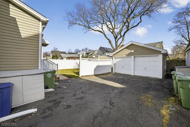 121 Myrtle St, Roselle Boro, NJ 07203