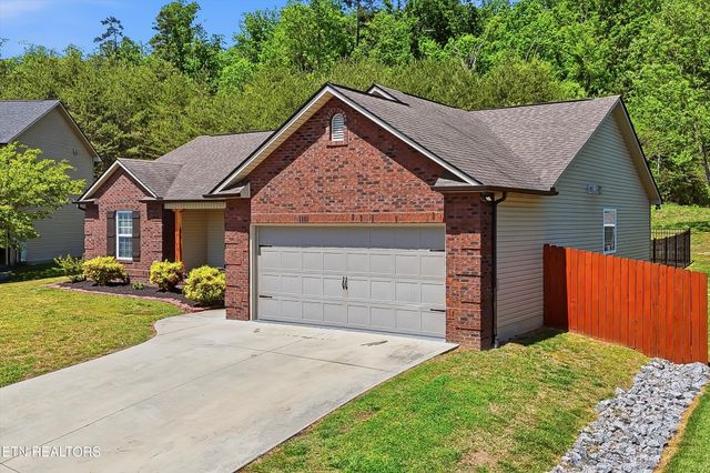 6515 Martha Oak Lane, Knoxville, TN 37918