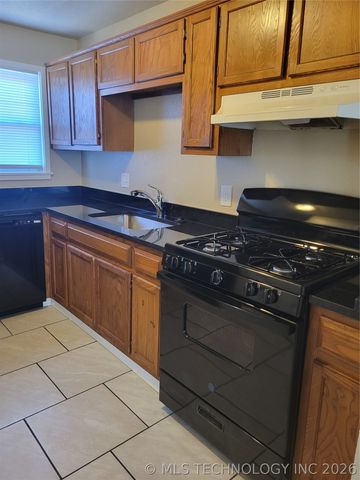 1327 E 38th Street A, Tulsa, OK 74105