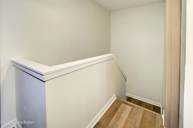 955 S 7th St, Louisville, KY 40203