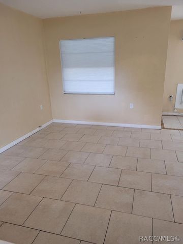 10 S Washington Street, Beverly Hills, FL 34465