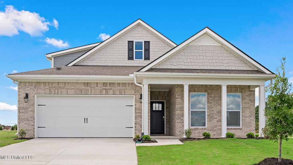 44 Spirit Dance Drive, Byhalia, MS 38611