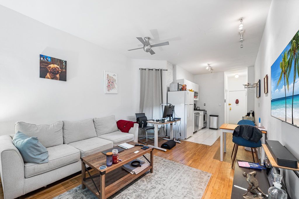 313 E 89th Street 2C, New York (manhattan), NY 10128