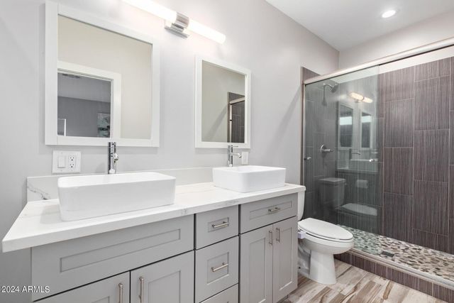 2647 E CONTENTION MINE Road, Phoenix, AZ 85032