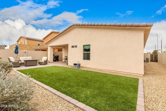 2647 E CONTENTION MINE Road, Phoenix, AZ 85032