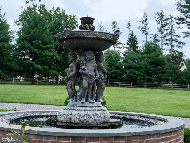 1265 GRENOBLE RD, Ivyland, PA 18974