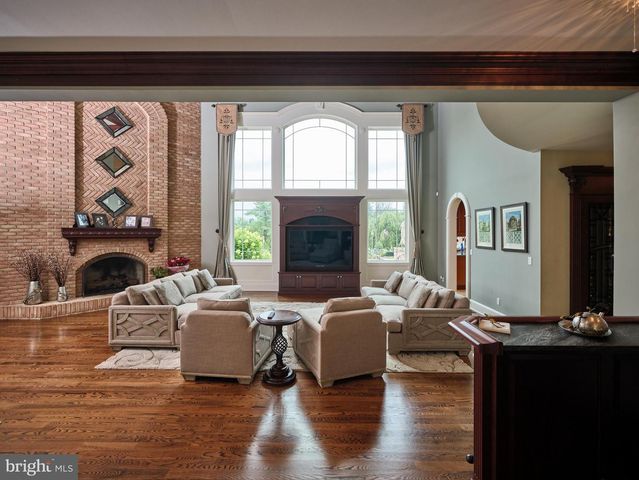 1265 GRENOBLE RD, Ivyland, PA 18974