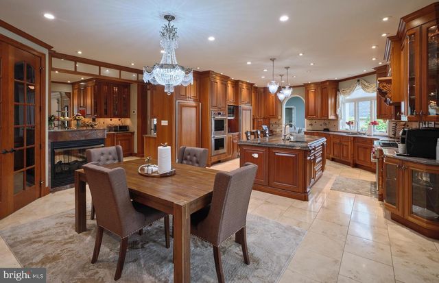 1265 GRENOBLE RD, Ivyland, PA 18974