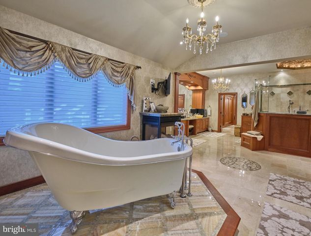 1265 GRENOBLE RD, Ivyland, PA 18974