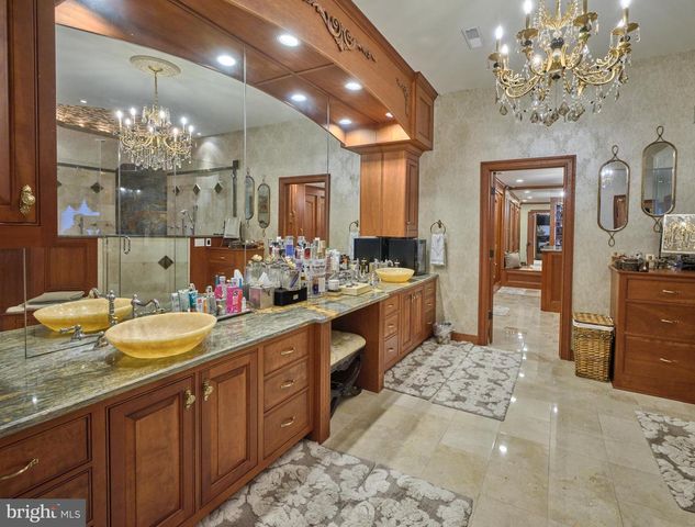 1265 GRENOBLE RD, Ivyland, PA 18974