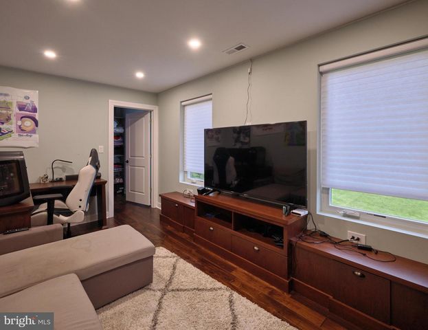 1265 GRENOBLE RD, Ivyland, PA 18974