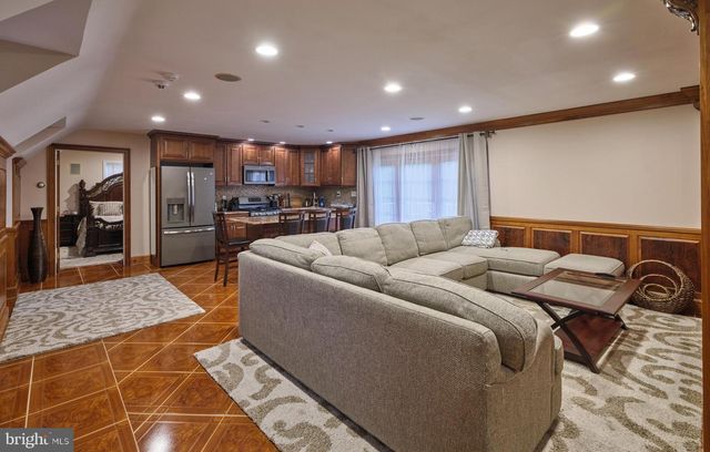 1265 GRENOBLE RD, Ivyland, PA 18974