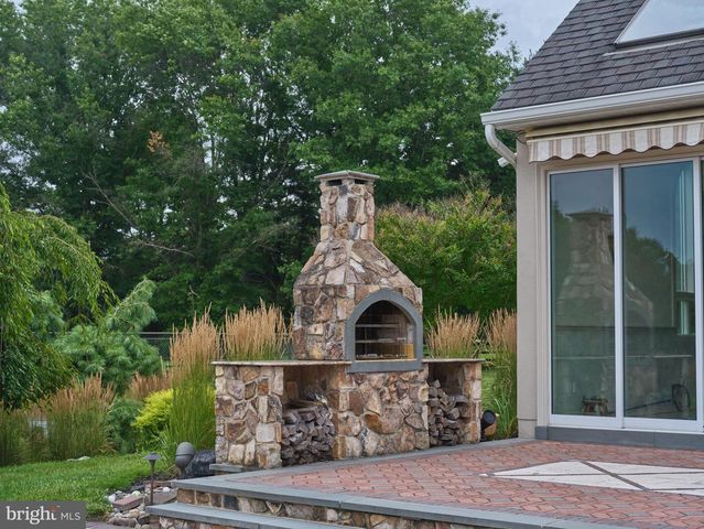 1265 GRENOBLE RD, Ivyland, PA 18974