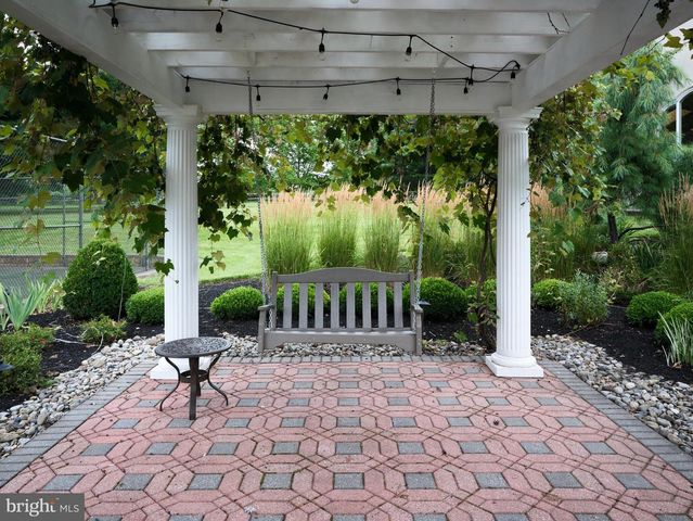 1265 GRENOBLE RD, Ivyland, PA 18974
