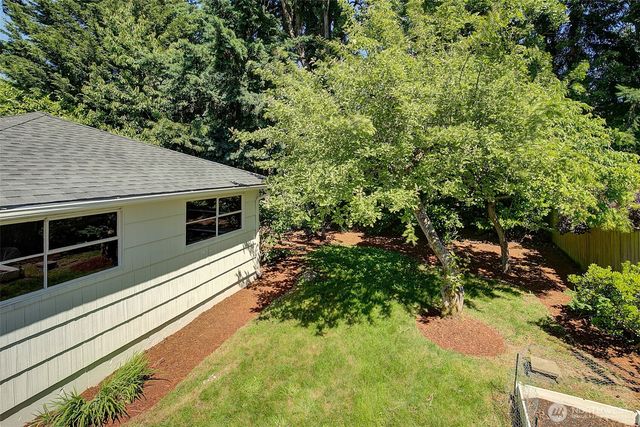 15524 Midvale Avenue N, Shoreline, WA 98133