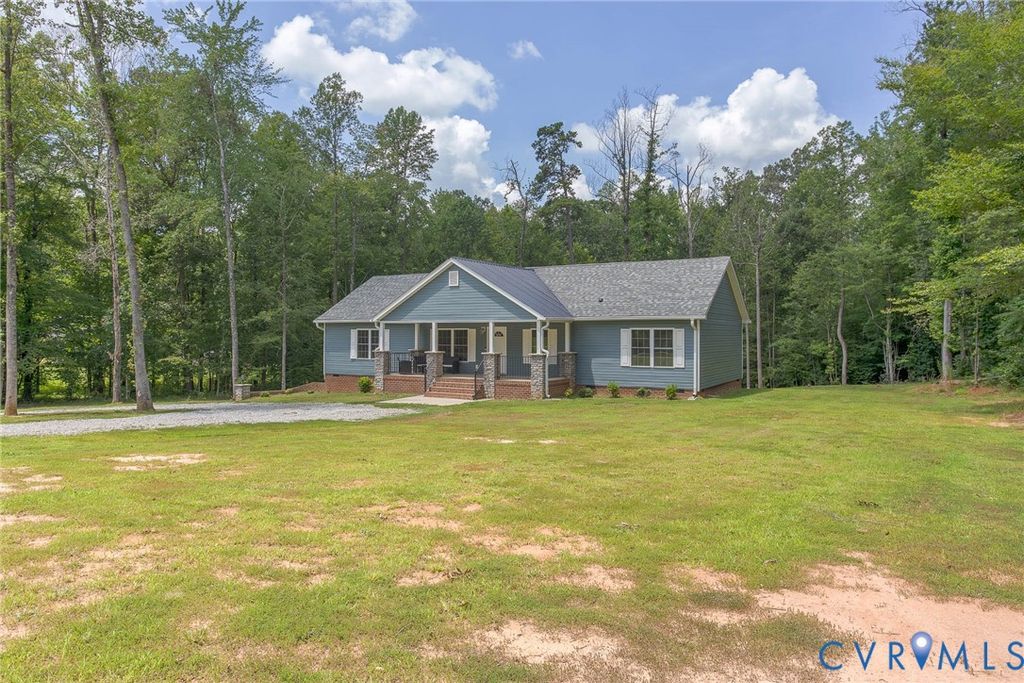 7470 Silver Maple Dr, Jetersville, VA 23083