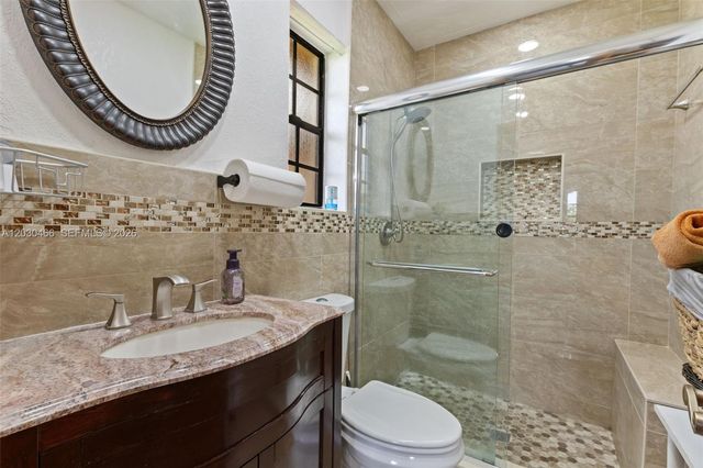 15600 NW 37th Pl, Miami Gardens, FL 33054