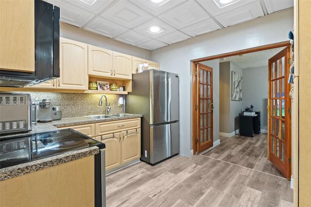 15600 NW 37th Pl, Miami Gardens, FL 33054