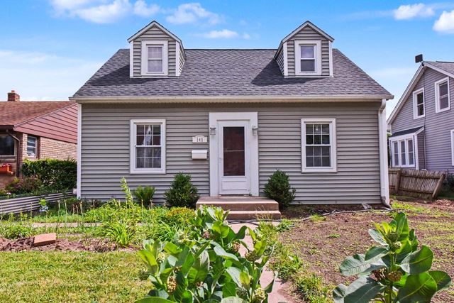 149 W Wabash AVENUE, Waukesha, WI 53186