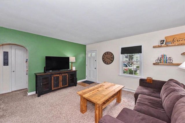 149 W Wabash AVENUE, Waukesha, WI 53186
