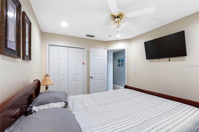 3306 PIN OAK LANE, Tampa, FL 33618