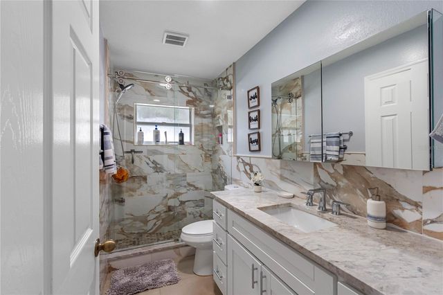 3306 PIN OAK LANE, Tampa, FL 33618