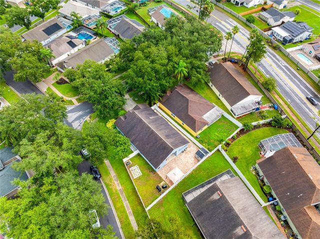 3306 PIN OAK LANE, Tampa, FL 33618