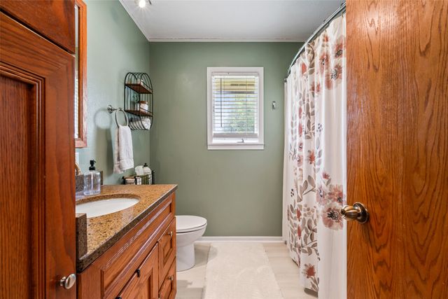 621 State Street, Dexter, IA 50070