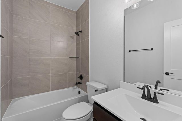 10119 Crescendo Way, Iowa Colony, TX 77583