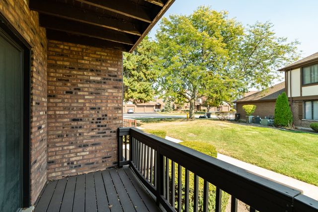 18001 Oak Park Avenue D, Tinley Park, IL 60477