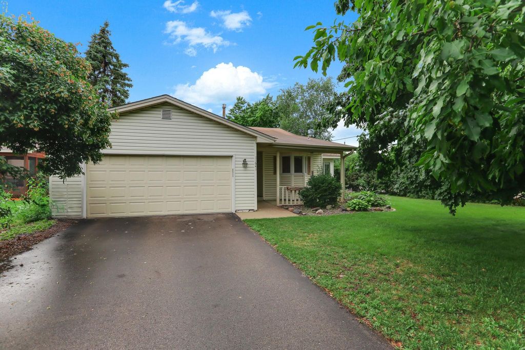 11641 Colorado Avenue N, Champlin, MN 55316