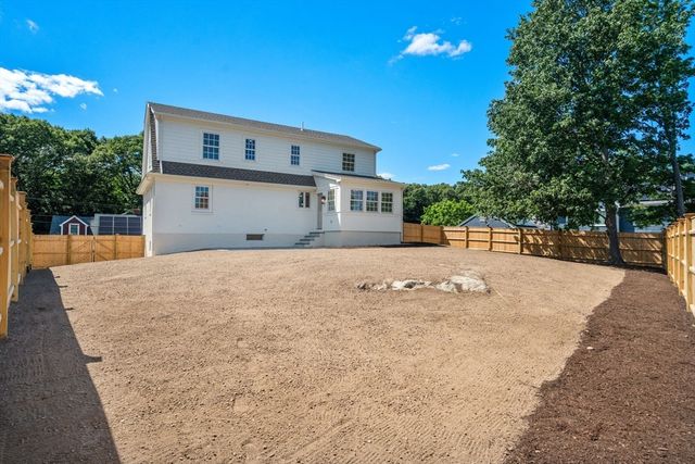 26 N Gateway, Winchester, MA 01890