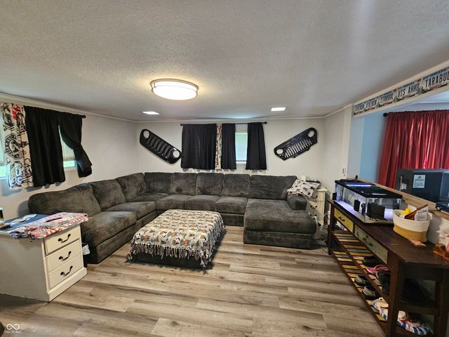 1321 Oakland Drive, Anderson, IN 46012