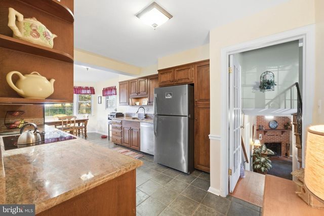 6237 12TH ST N, Arlington, VA 22205