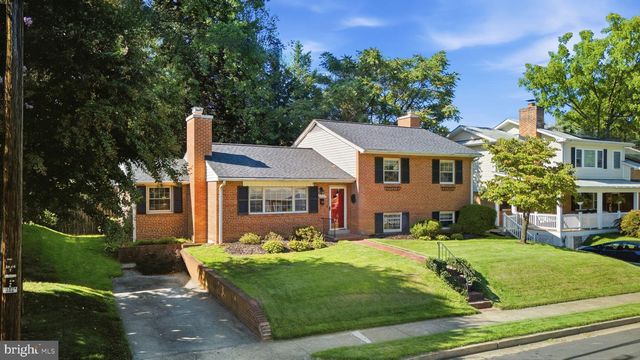 6237 12TH ST N, Arlington, VA 22205