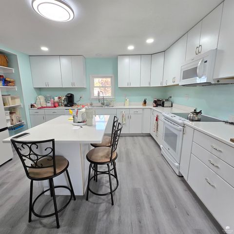 2260 Fair Road, Abilene, KS 67410