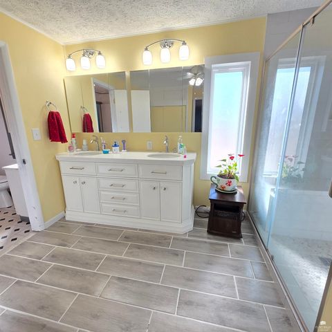 2260 Fair Road, Abilene, KS 67410