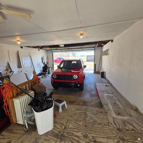 2260 Fair Road, Abilene, KS 67410