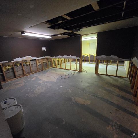 2260 Fair Road, Abilene, KS 67410